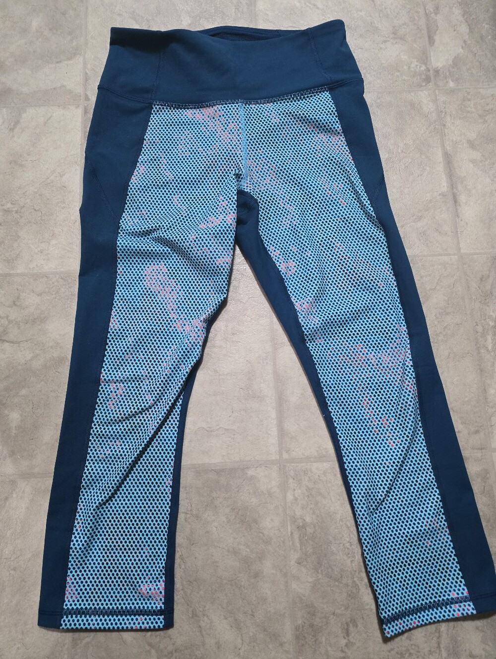 Under Armour Teal Spotted Leggings